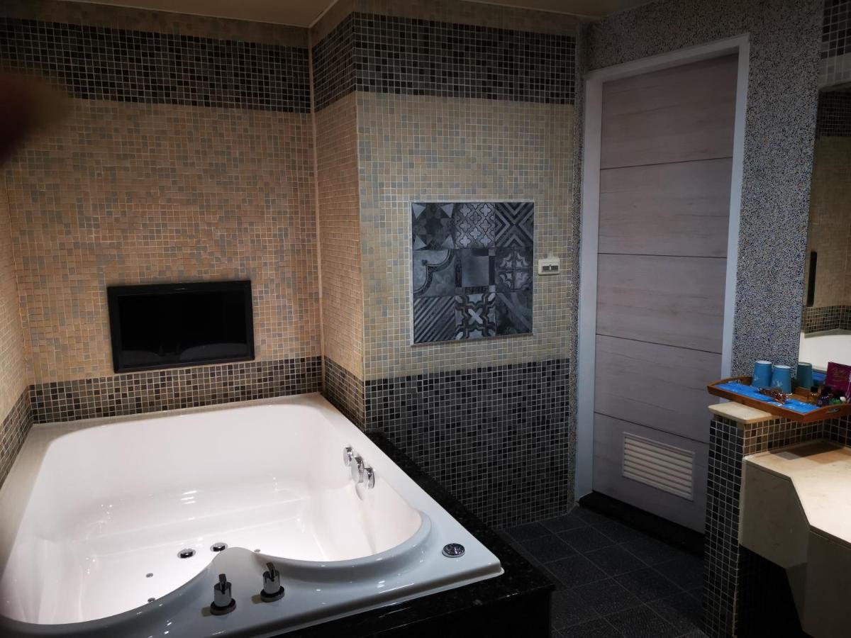 Love Story Motel Taipei Luaran gambar