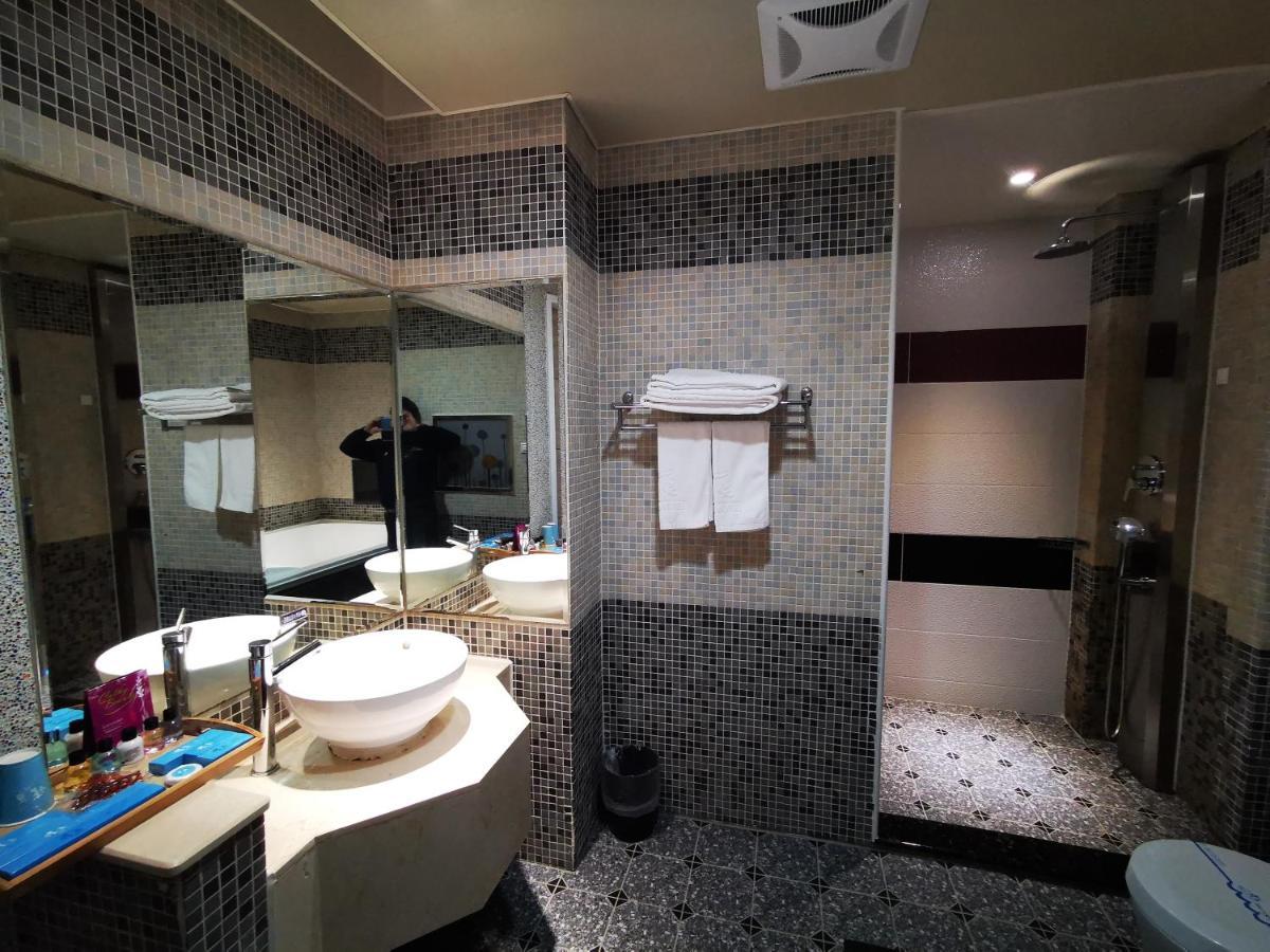 Love Story Motel Taipei Luaran gambar